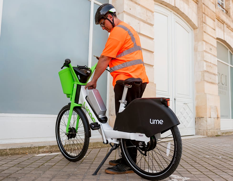 E scooter E bike Sharing Lime Micromobility