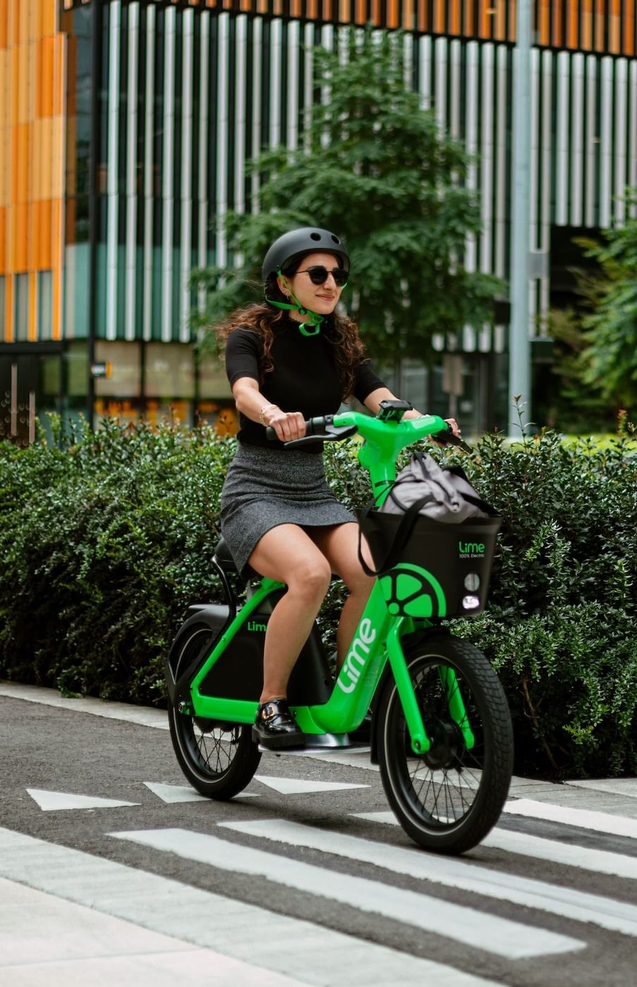 Japan (Japanese) | LimeGlider - Rent a LimeGlider near me